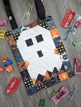 Load image into Gallery viewer, Casper Trick or Treat Bag PDF Pattern - Automatic Download