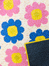 Load image into Gallery viewer, Dreamy Daisies PAPER Quilt Pattern