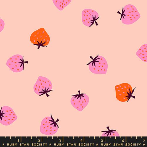 Strawberry Toss Pale Peach, 1/2 Yard