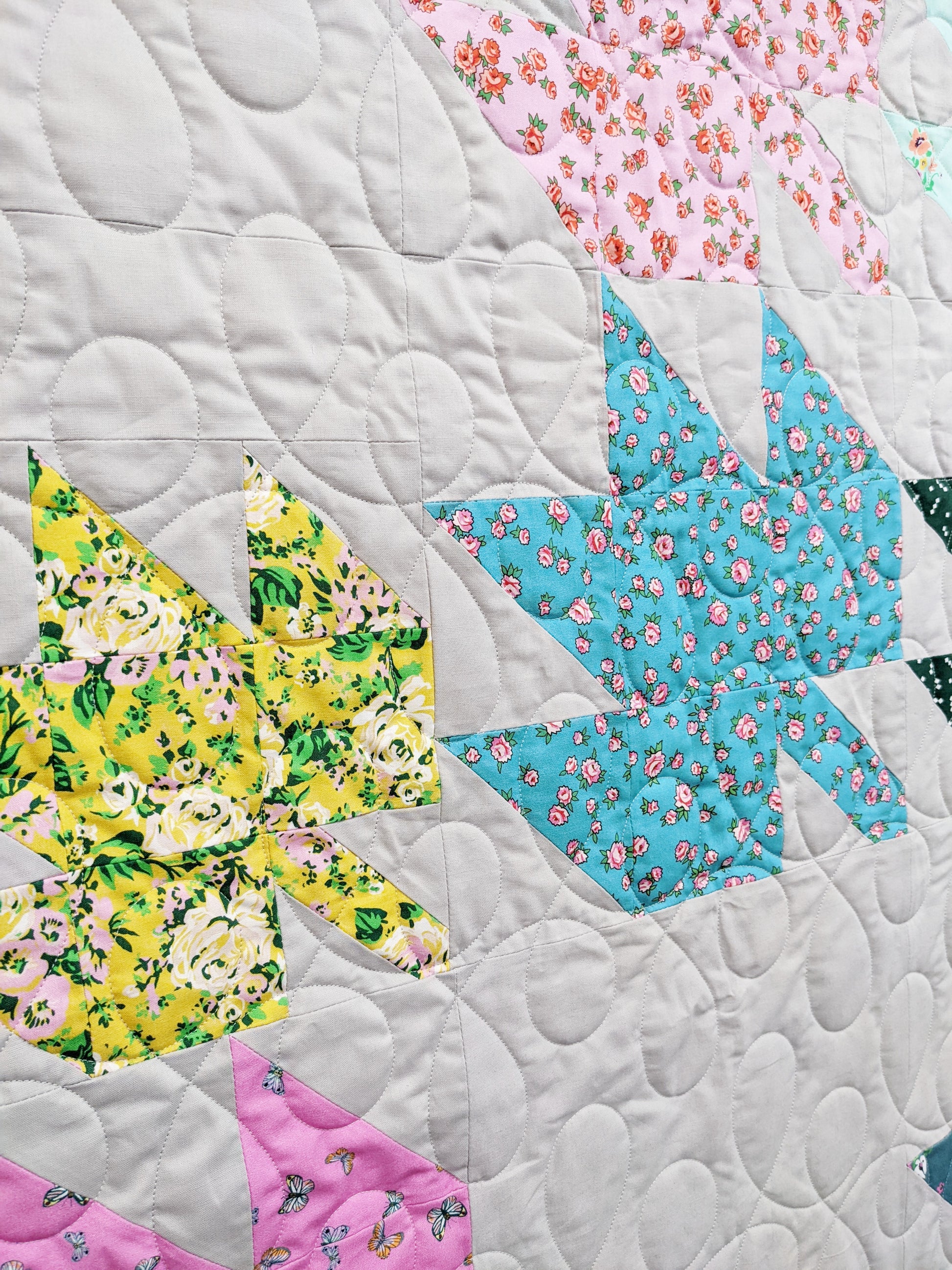 SAMPLE SALE - Changing Leaves Quilt
