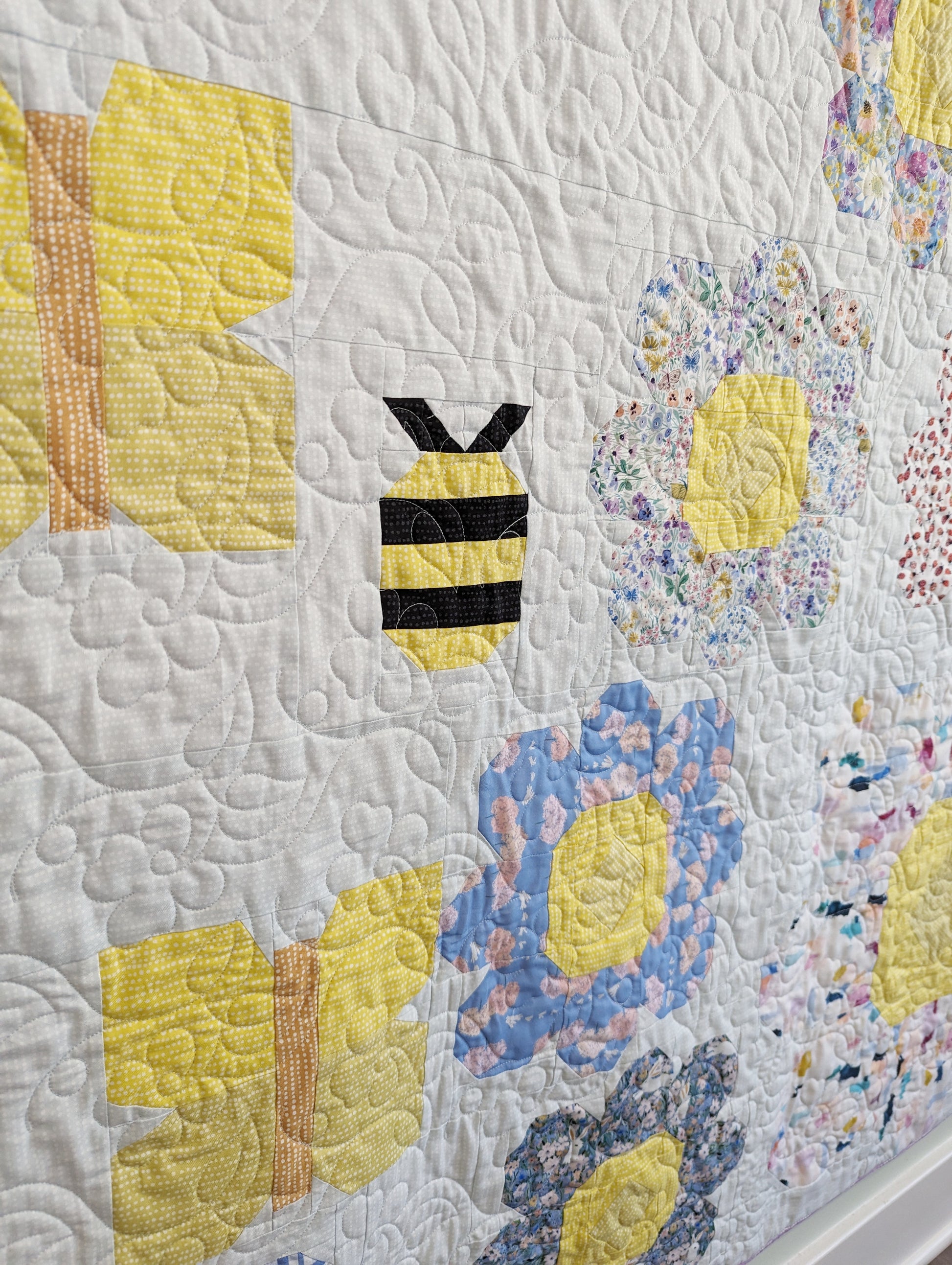 SAMPLE SALE - Butterfly Blooms Quilt
