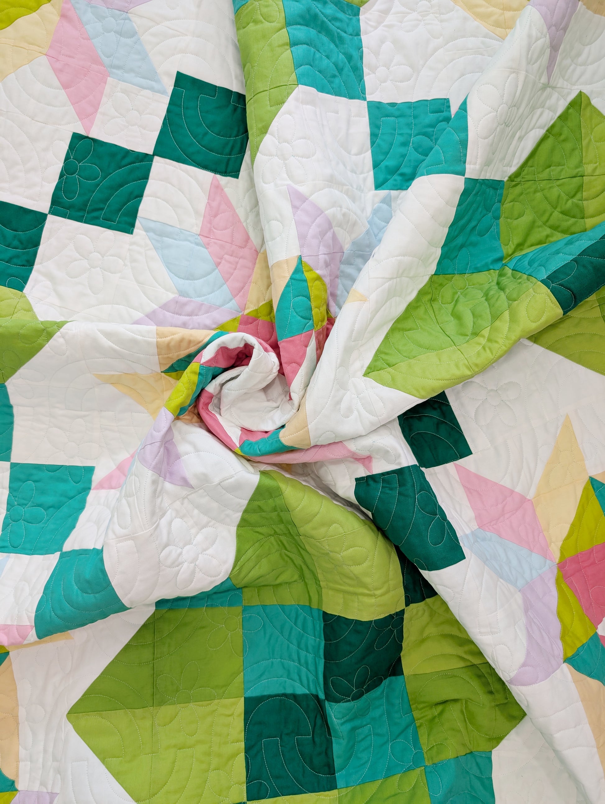 Clover & Bloom PDF Quilt Pattern - Automatic Download